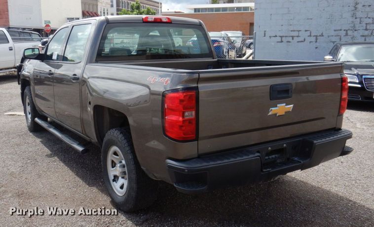 image for item DP5547 2015 Chevrolet Silverado 1500  Crew Cab pickup truck