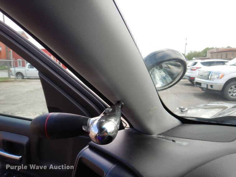 image for item DP5547 2015 Chevrolet Silverado 1500  Crew Cab pickup truck