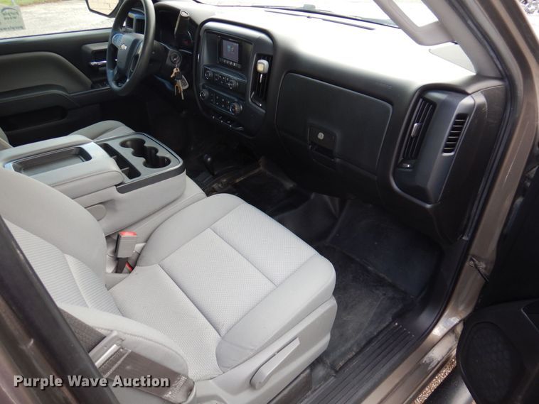 image for item DP5547 2015 Chevrolet Silverado 1500  Crew Cab pickup truck