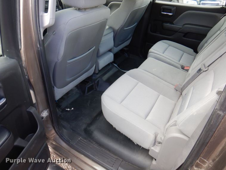 image for item DP5547 2015 Chevrolet Silverado 1500  Crew Cab pickup truck