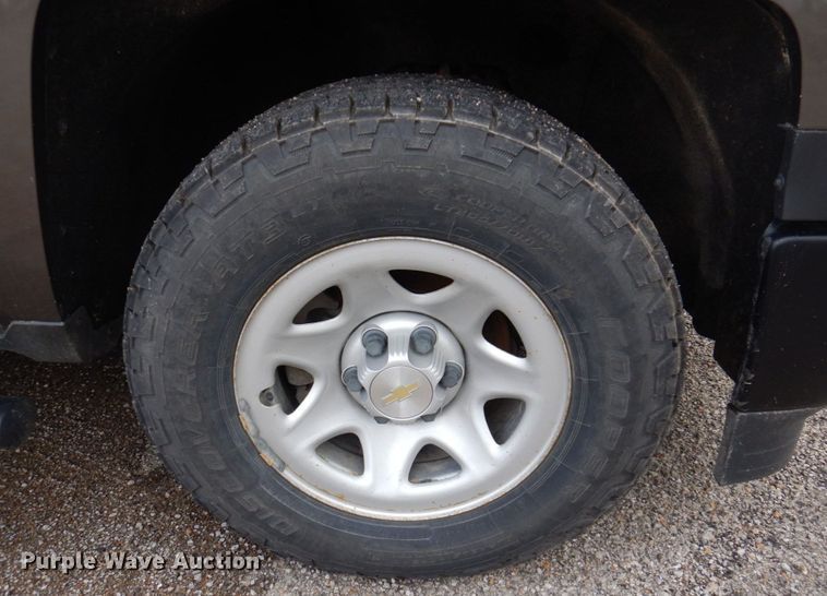 image for item DP5547 2015 Chevrolet Silverado 1500  Crew Cab pickup truck