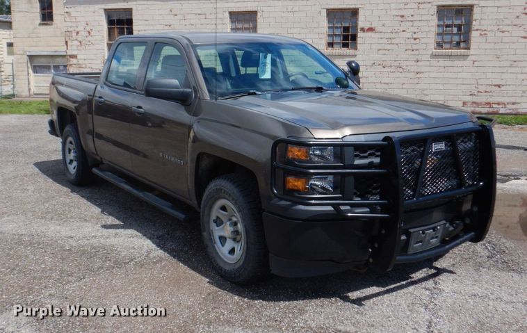 image for item DP5548 2015 Chevrolet Silverado 1500  Crew Cab pickup truck