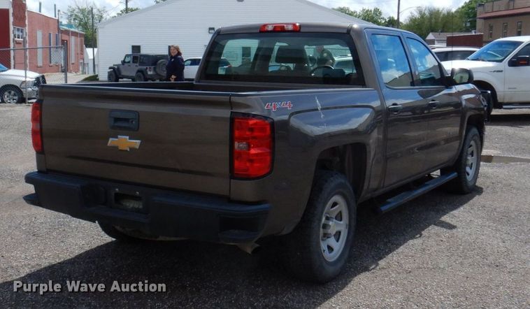 image for item DP5548 2015 Chevrolet Silverado 1500  Crew Cab pickup truck