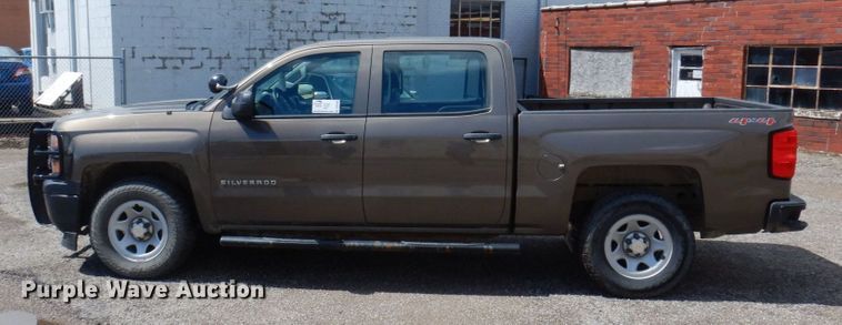 image for item DP5548 2015 Chevrolet Silverado 1500  Crew Cab pickup truck