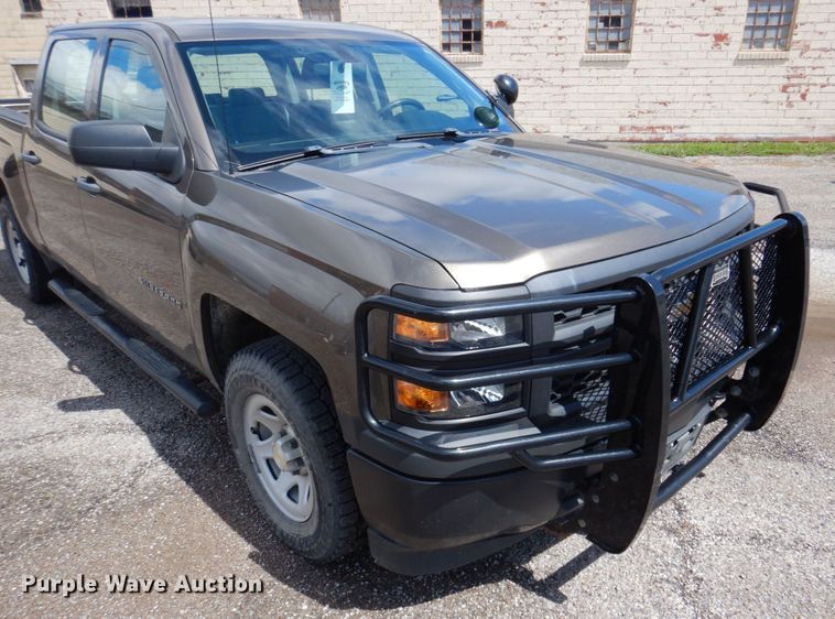image for item DP5548 2015 Chevrolet Silverado 1500  Crew Cab pickup truck