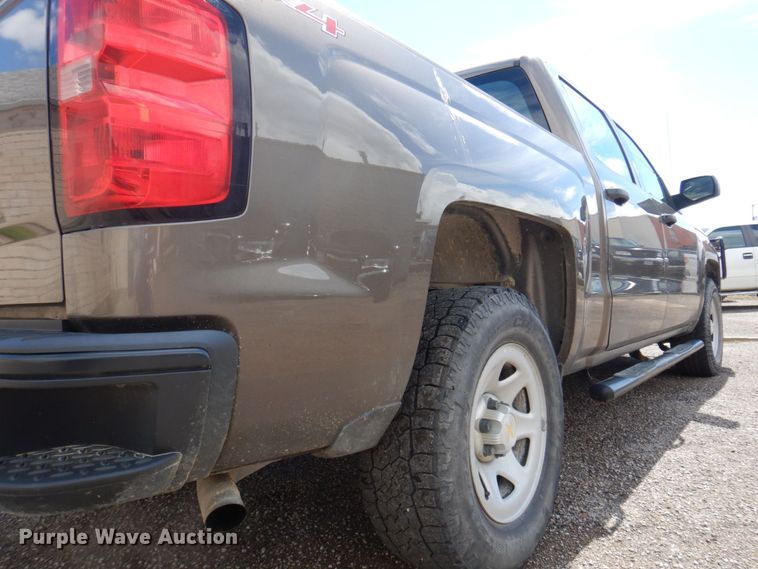 image for item DP5548 2015 Chevrolet Silverado 1500  Crew Cab pickup truck