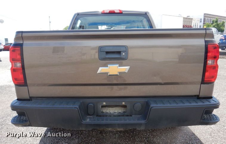 image for item DP5548 2015 Chevrolet Silverado 1500  Crew Cab pickup truck