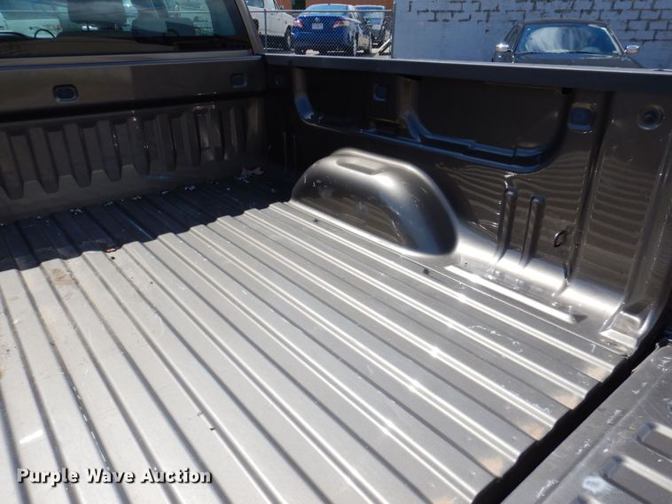 image for item DP5548 2015 Chevrolet Silverado 1500  Crew Cab pickup truck