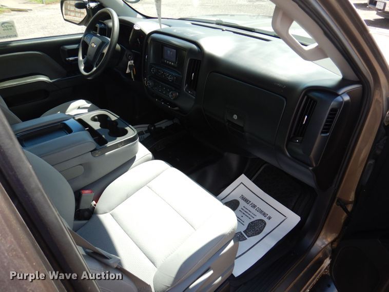 image for item DP5548 2015 Chevrolet Silverado 1500  Crew Cab pickup truck