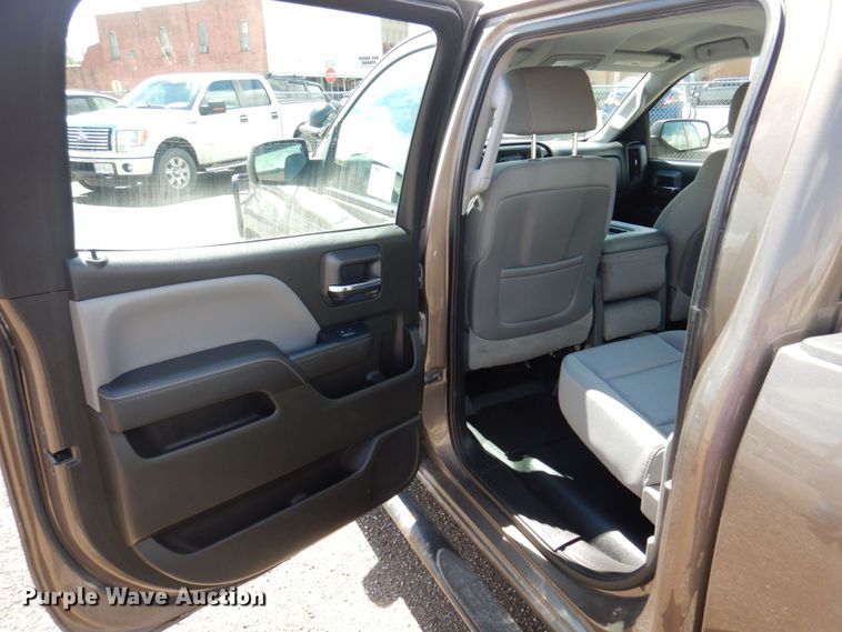 image for item DP5548 2015 Chevrolet Silverado 1500  Crew Cab pickup truck