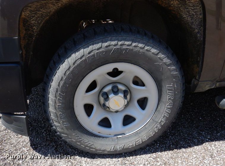 image for item DP5548 2015 Chevrolet Silverado 1500  Crew Cab pickup truck