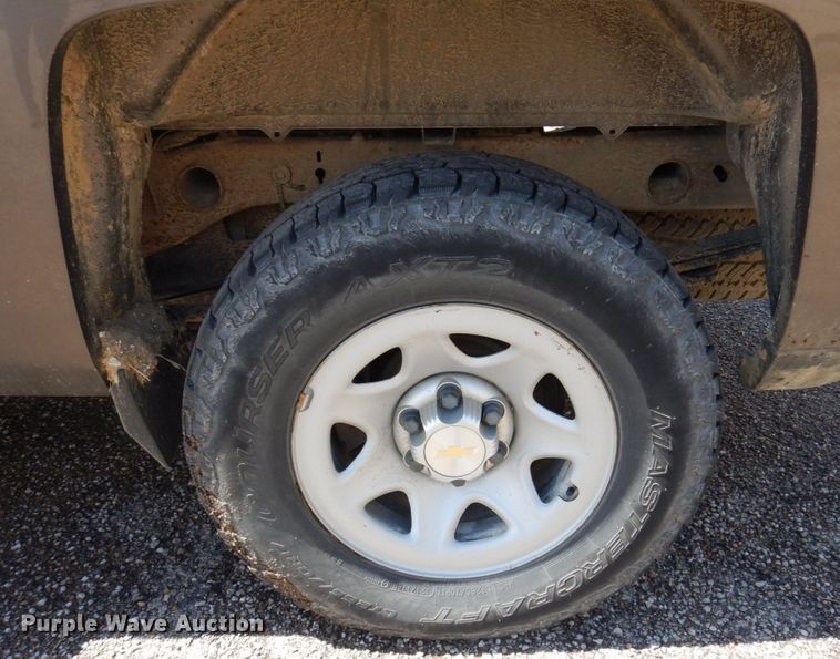 image for item DP5548 2015 Chevrolet Silverado 1500  Crew Cab pickup truck