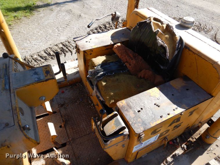 image for item DP5558 1967 Caterpillar D5  dozer