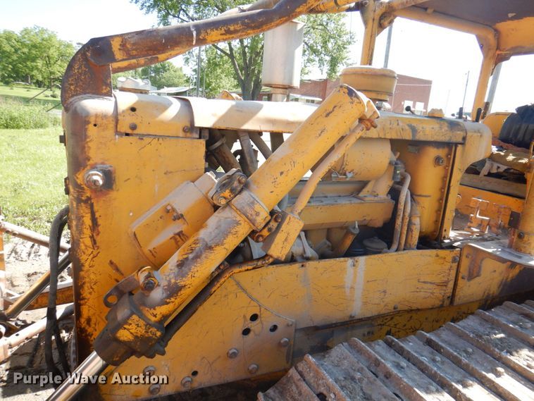 image for item DP5558 1967 Caterpillar D5  dozer