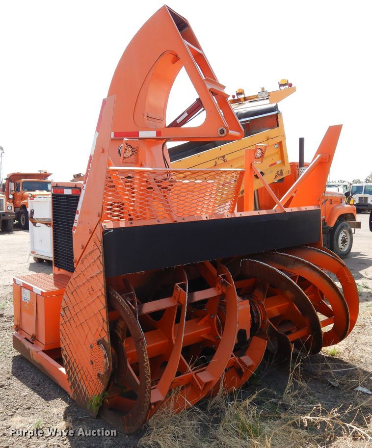 image for item DR1189 1995 Kodiak  snow blower