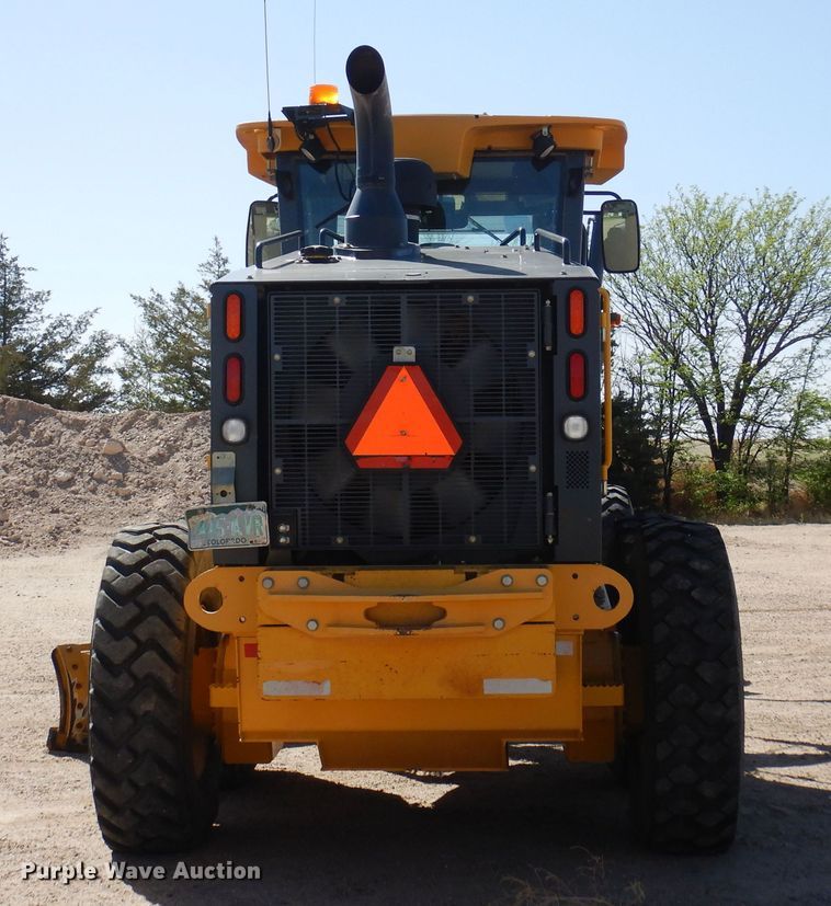 image for item DR1194 2011 John Deere 770G  motor grader