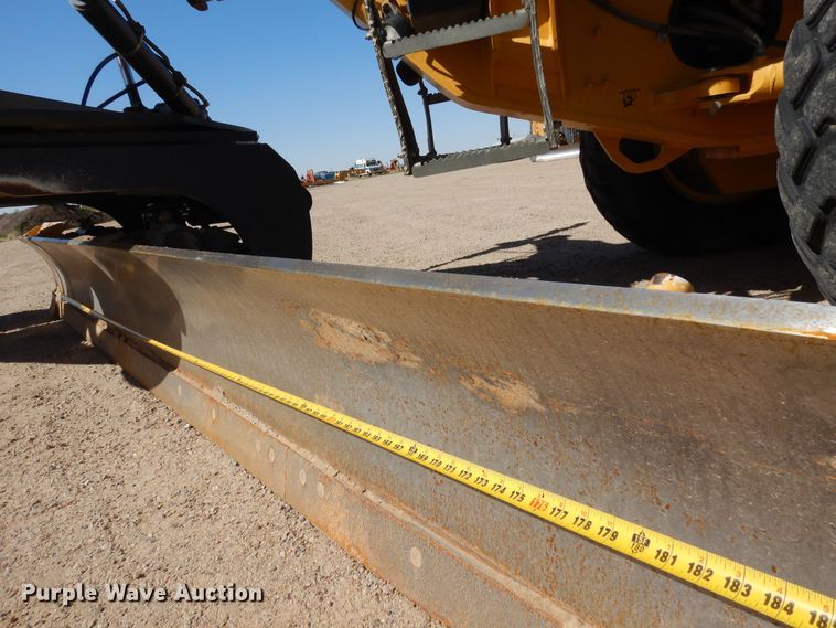 image for item DR1194 2011 John Deere 770G  motor grader