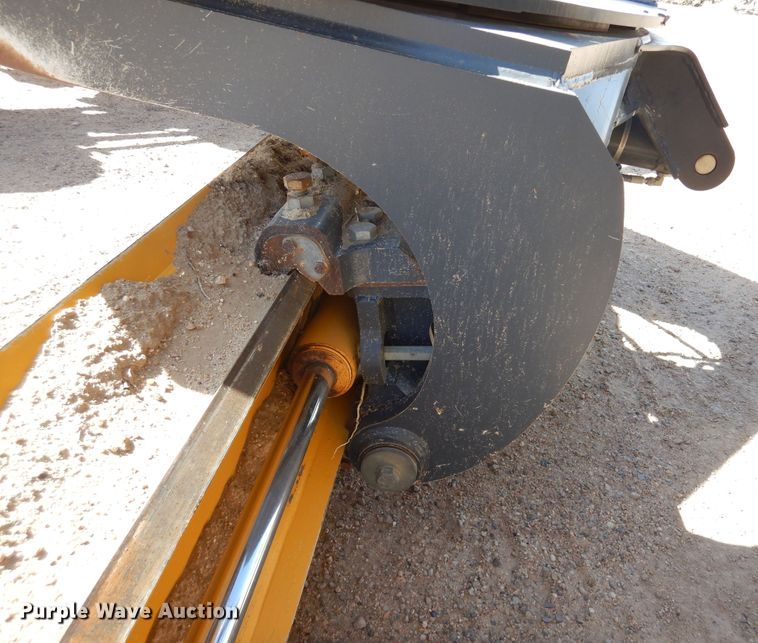 image for item DR1194 2011 John Deere 770G  motor grader