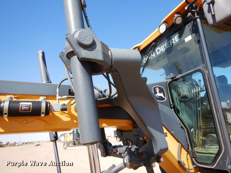 image for item DR1194 2011 John Deere 770G  motor grader