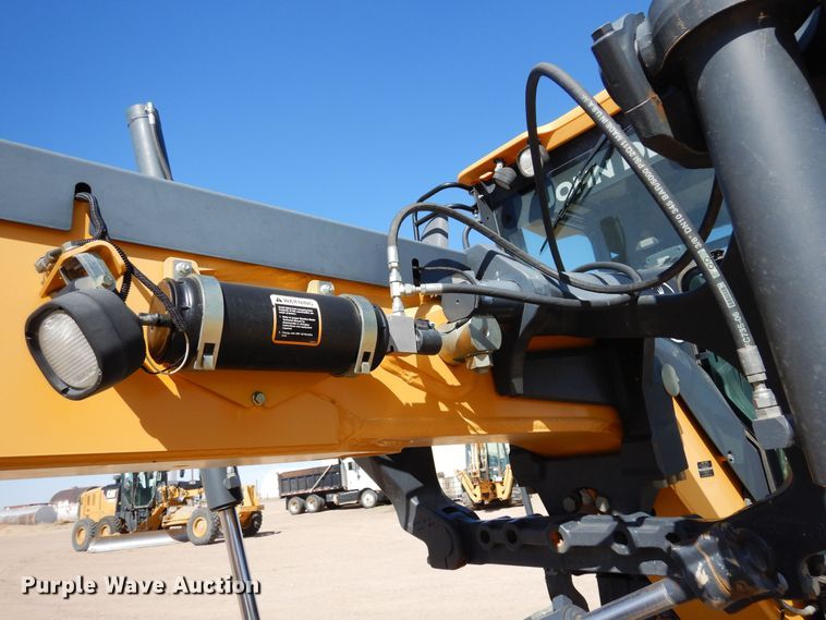 image for item DR1194 2011 John Deere 770G  motor grader