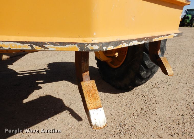 image for item DR1194 2011 John Deere 770G  motor grader