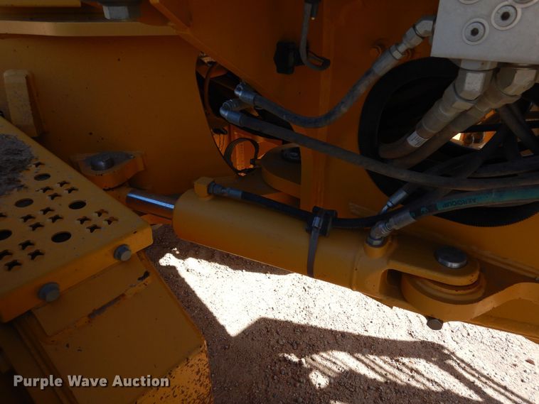 image for item DR1194 2011 John Deere 770G  motor grader