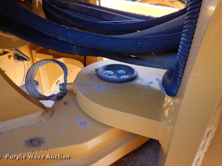 image for item DR1194 2011 John Deere 770G  motor grader