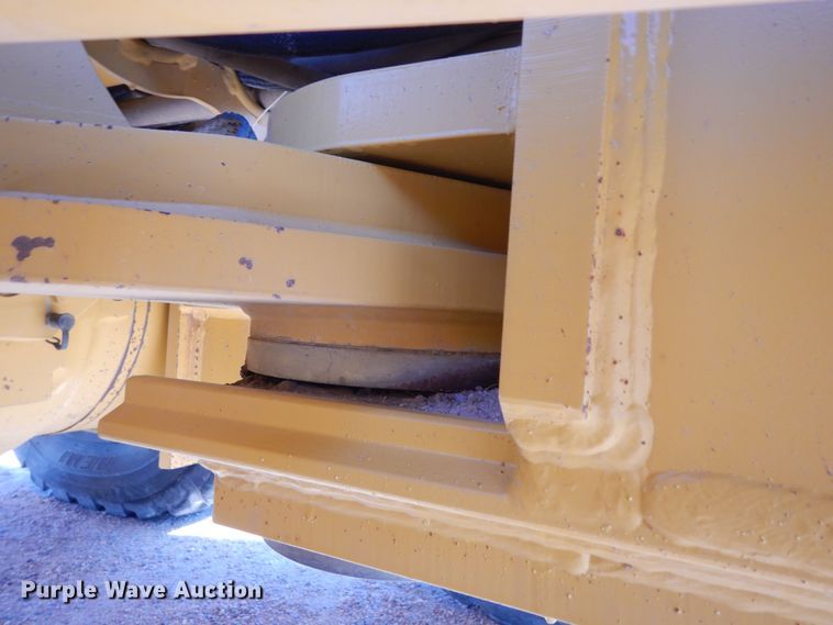 image for item DR1194 2011 John Deere 770G  motor grader