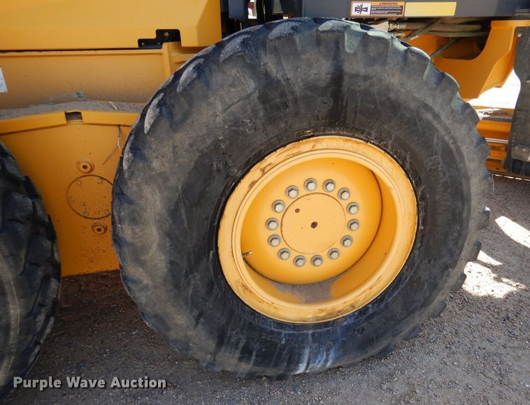 image for item DR1194 2011 John Deere 770G  motor grader