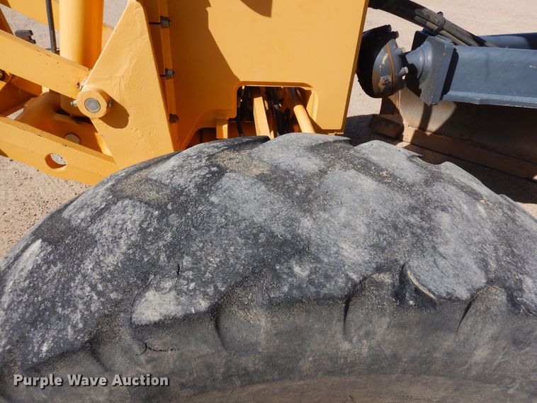 image for item DR1194 2011 John Deere 770G  motor grader