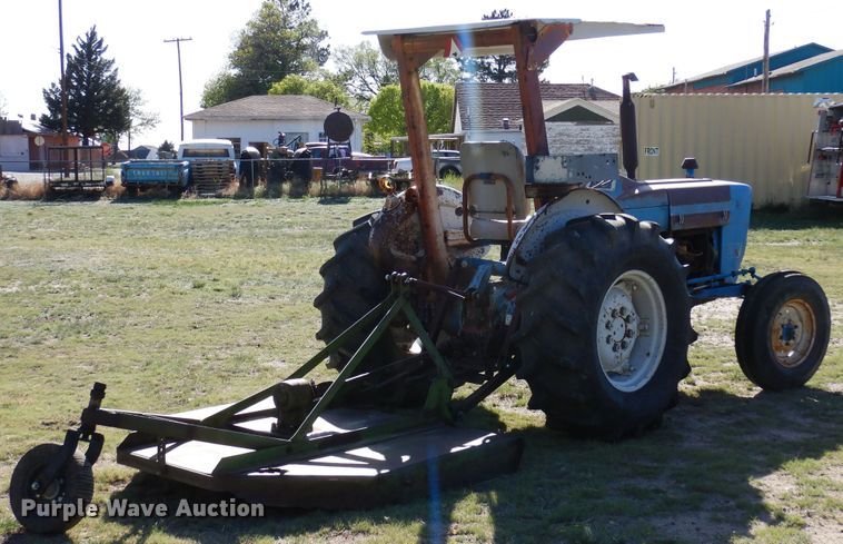 image for item DR1197 1974 Ford 4000  tractor