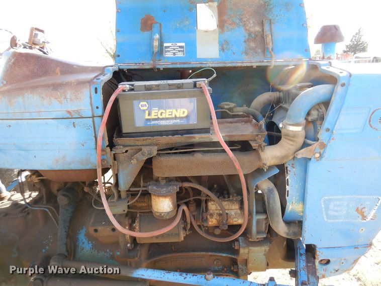 image for item DR1197 1974 Ford 4000  tractor