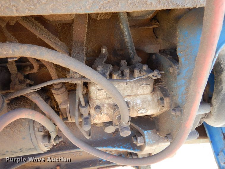 image for item DR1197 1974 Ford 4000  tractor