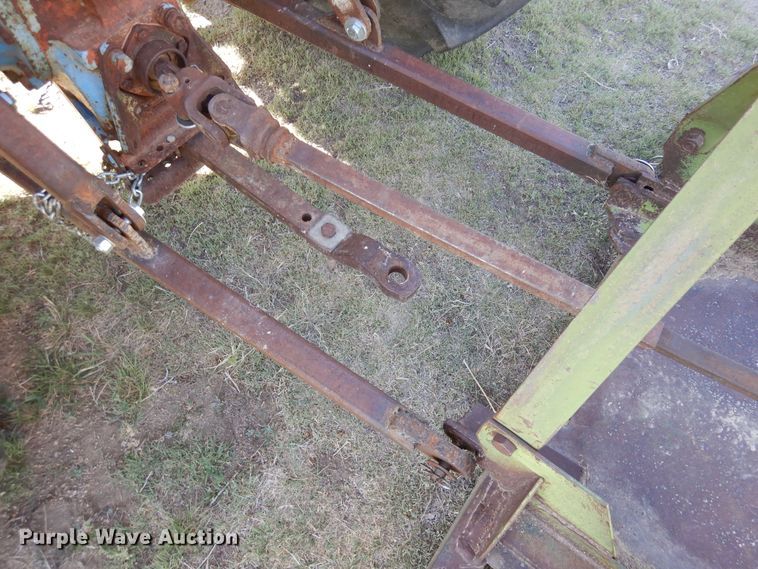 image for item DR1197 1974 Ford 4000  tractor