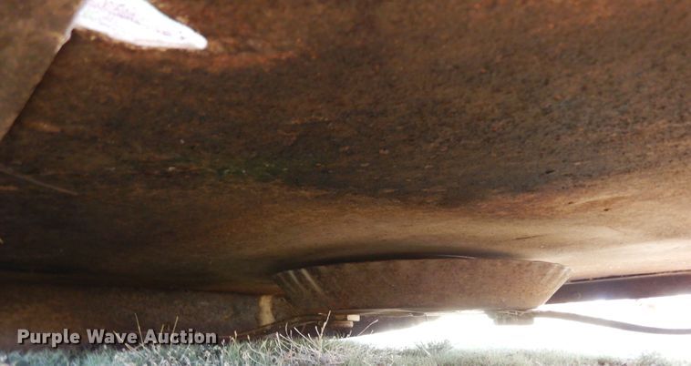 image for item DR1197 1974 Ford 4000  tractor