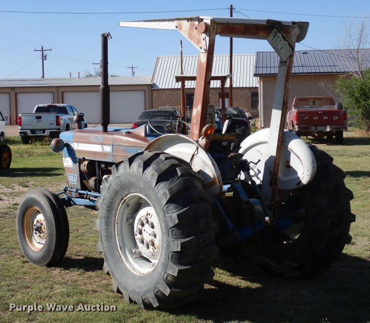 image for item DR1198 1974 Ford 4000  tractor
