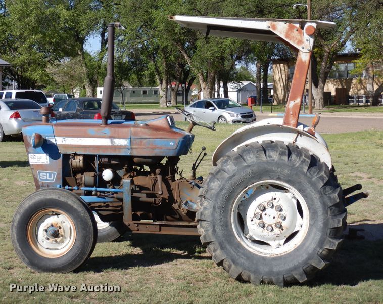 image for item DR1198 1974 Ford 4000  tractor