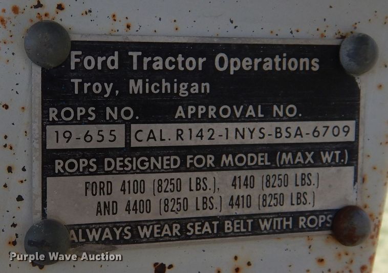 image for item DR1198 1974 Ford 4000  tractor