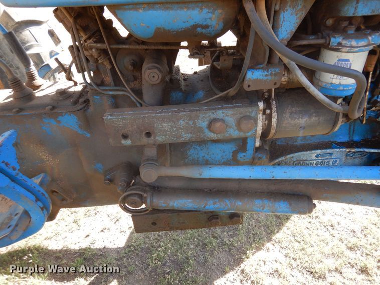 image for item DR1198 1974 Ford 4000  tractor