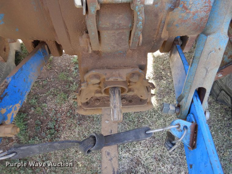 image for item DR1198 1974 Ford 4000  tractor