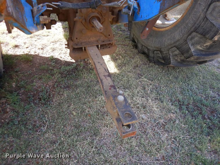 image for item DR1198 1974 Ford 4000  tractor