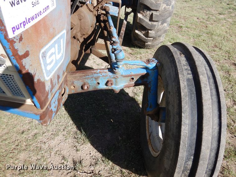 image for item DR1198 1974 Ford 4000  tractor