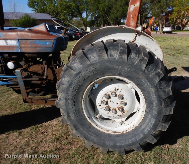image for item DR1198 1974 Ford 4000  tractor