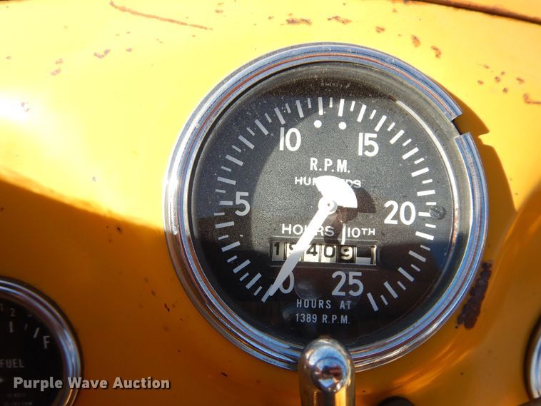 image for item DR1199 1966 Massey Ferguson 202  tractor