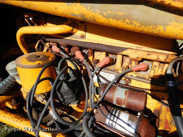 image for item DR1199 1966 Massey Ferguson 202  tractor