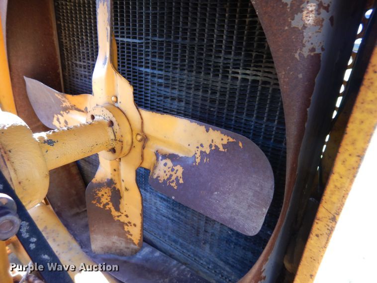 image for item DR1199 1966 Massey Ferguson 202  tractor