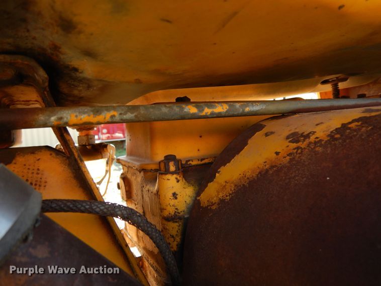 image for item DR1199 1966 Massey Ferguson 202  tractor