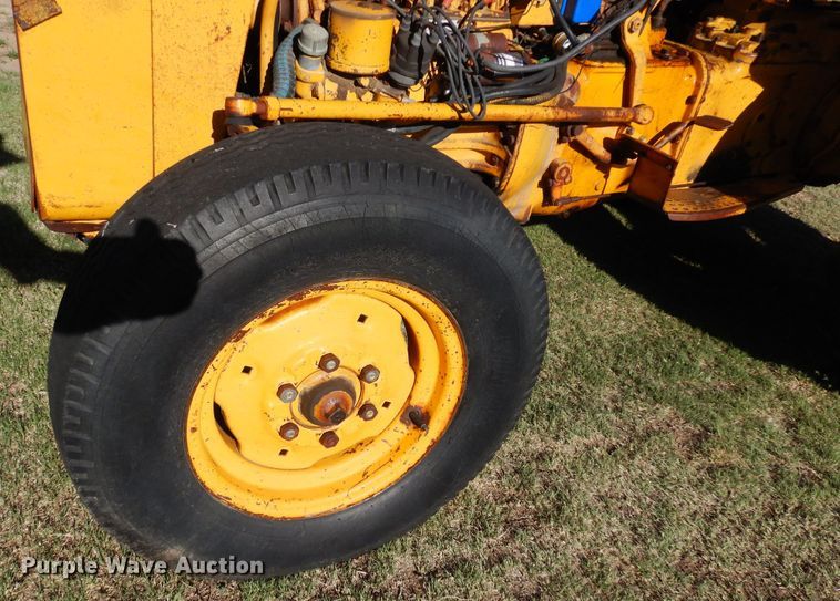 image for item DR1199 1966 Massey Ferguson 202  tractor