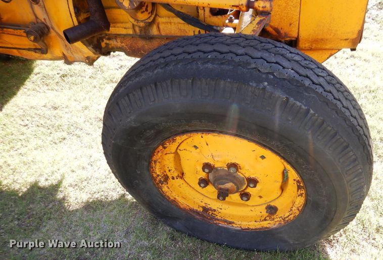 image for item DR1199 1966 Massey Ferguson 202  tractor