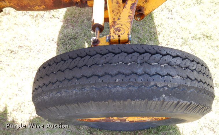 image for item DR1199 1966 Massey Ferguson 202  tractor